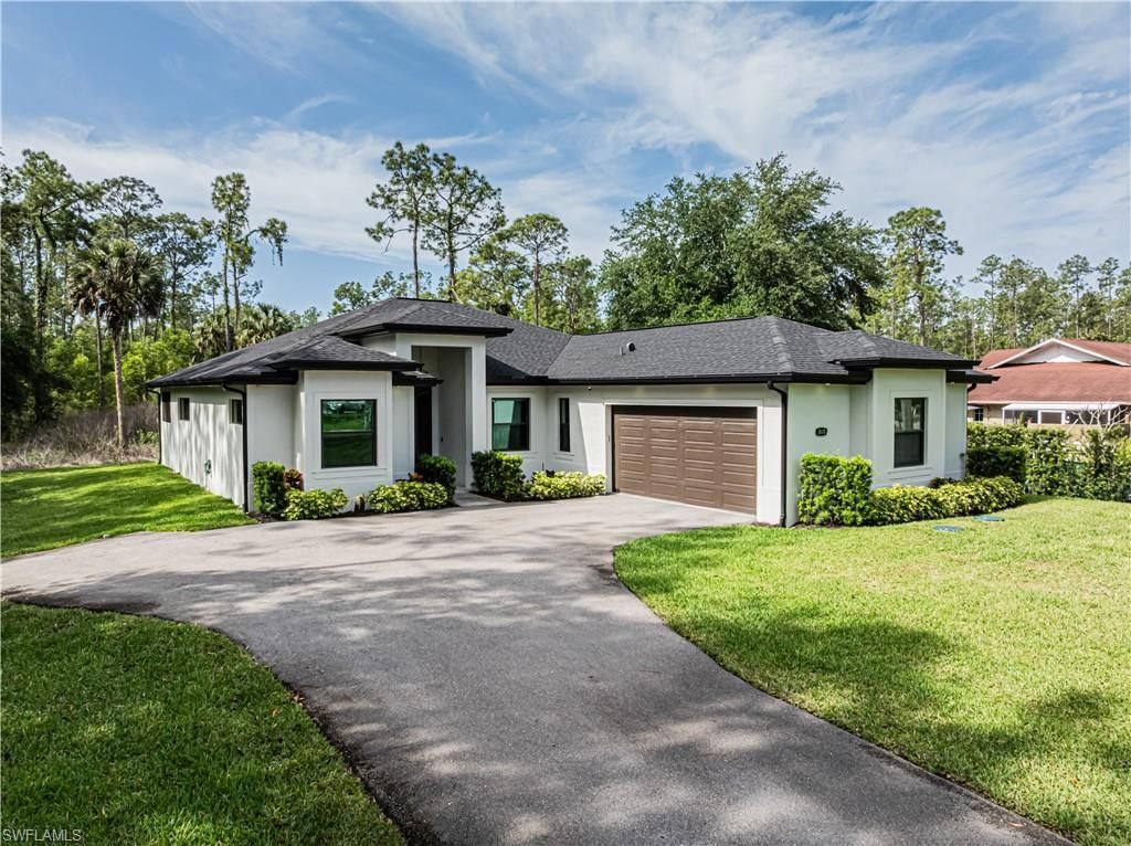 3810 2nd Ave Se, Naples, FL 34117 Photo