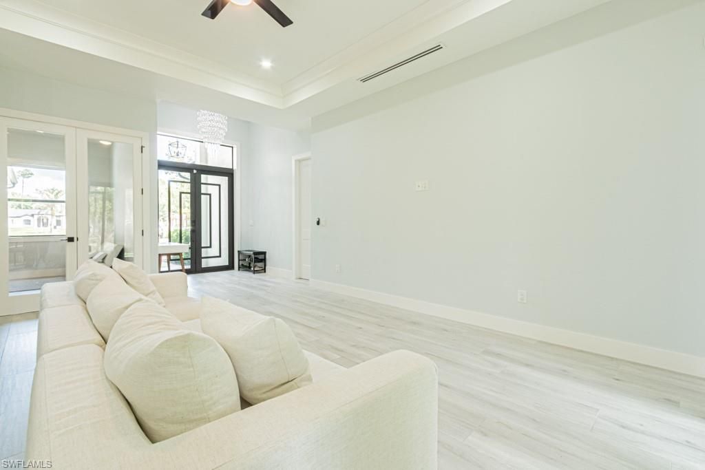 3810 2nd Ave Se, Naples, FL 34117 Photo