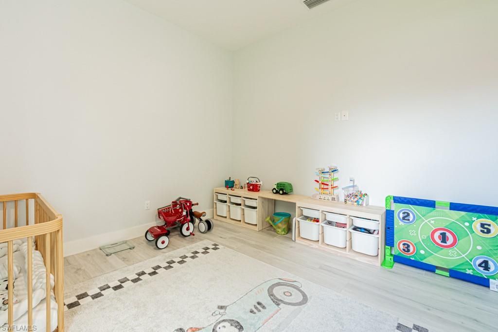 3810 2nd Ave Se, Naples, FL 34117 Photo