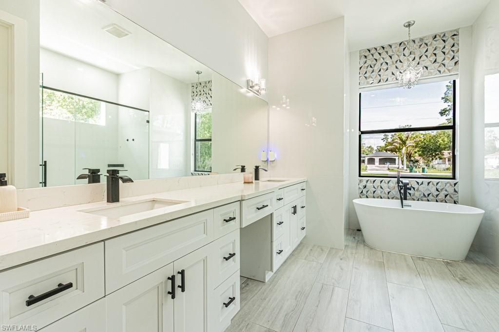 3810 2nd Ave Se, Naples, FL 34117 Photo