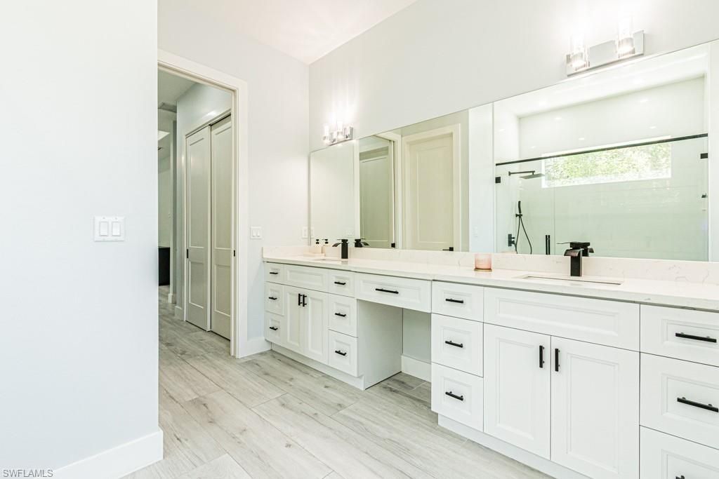 3810 2nd Ave Se, Naples, FL 34117 Photo