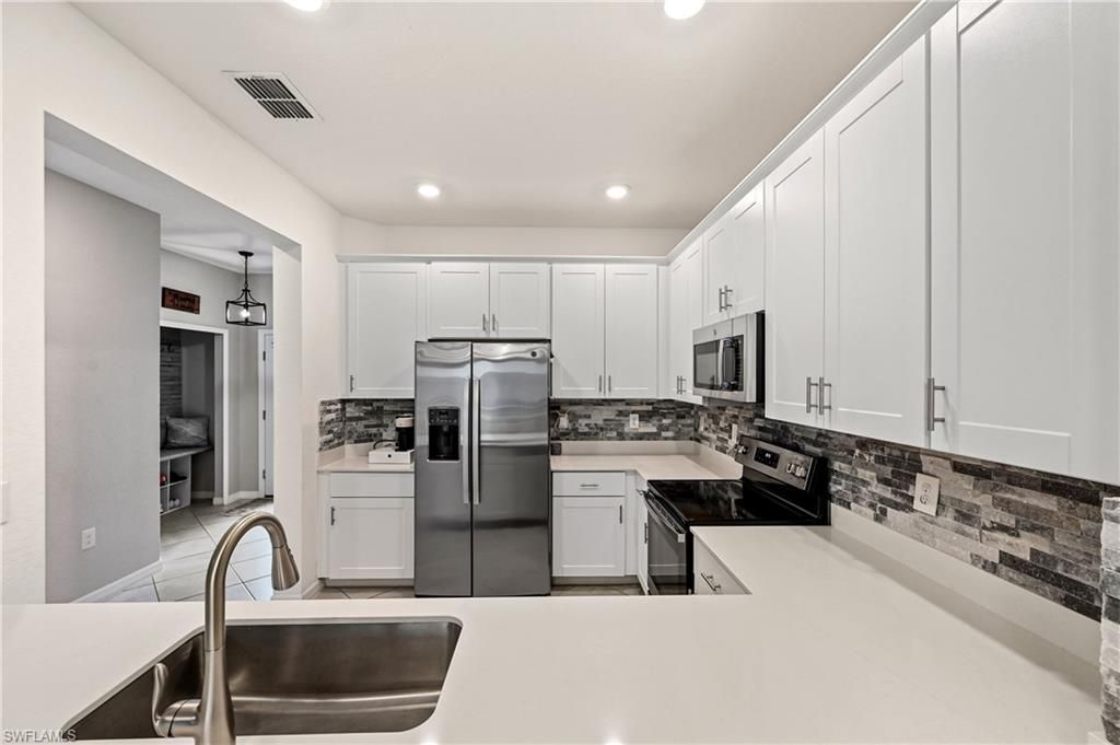 2828 Citrus St, Naples, FL 34120 Photo