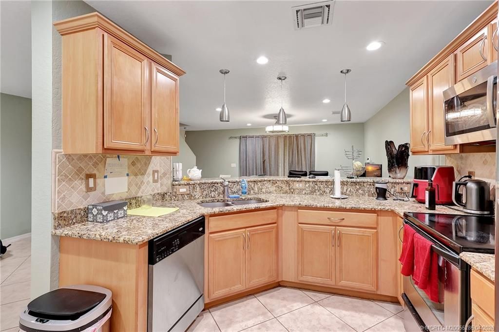 2778 SE Birmingham Drive, Unit 3107, Stuart, FL 34994 Photo