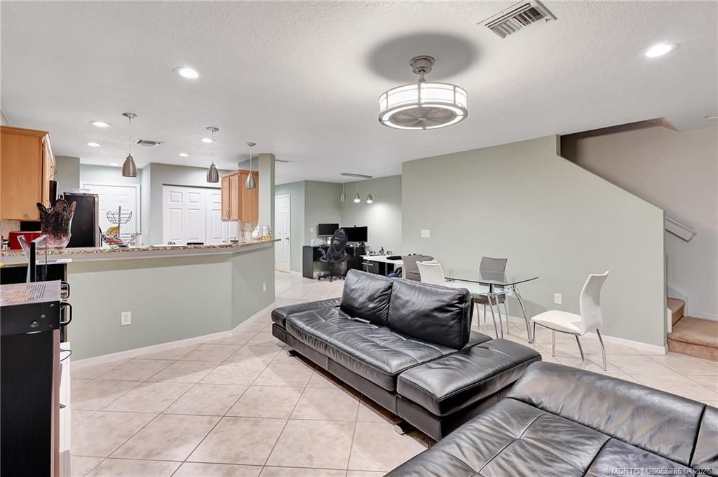 2778 SE Birmingham Drive, Unit 3107, Stuart, FL 34994 Photo