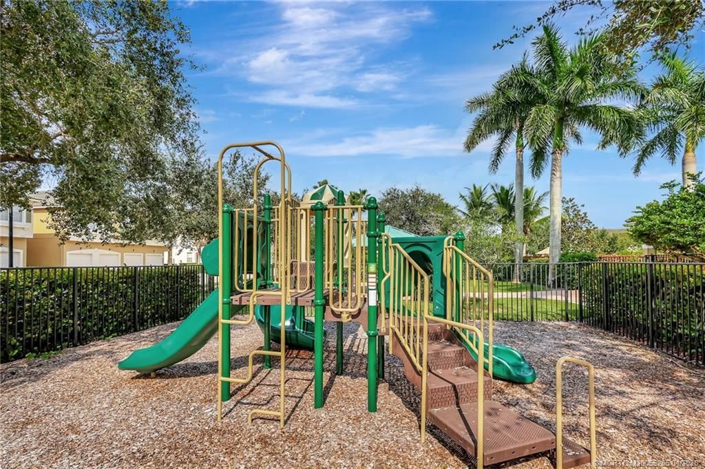 2778 SE Birmingham Drive, Unit 3107, Stuart, FL 34994 Photo