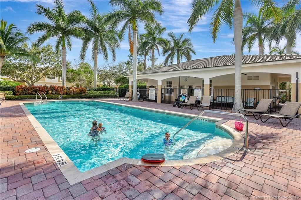 2778 SE Birmingham Drive, Unit 3107, Stuart, FL 34994 Photo