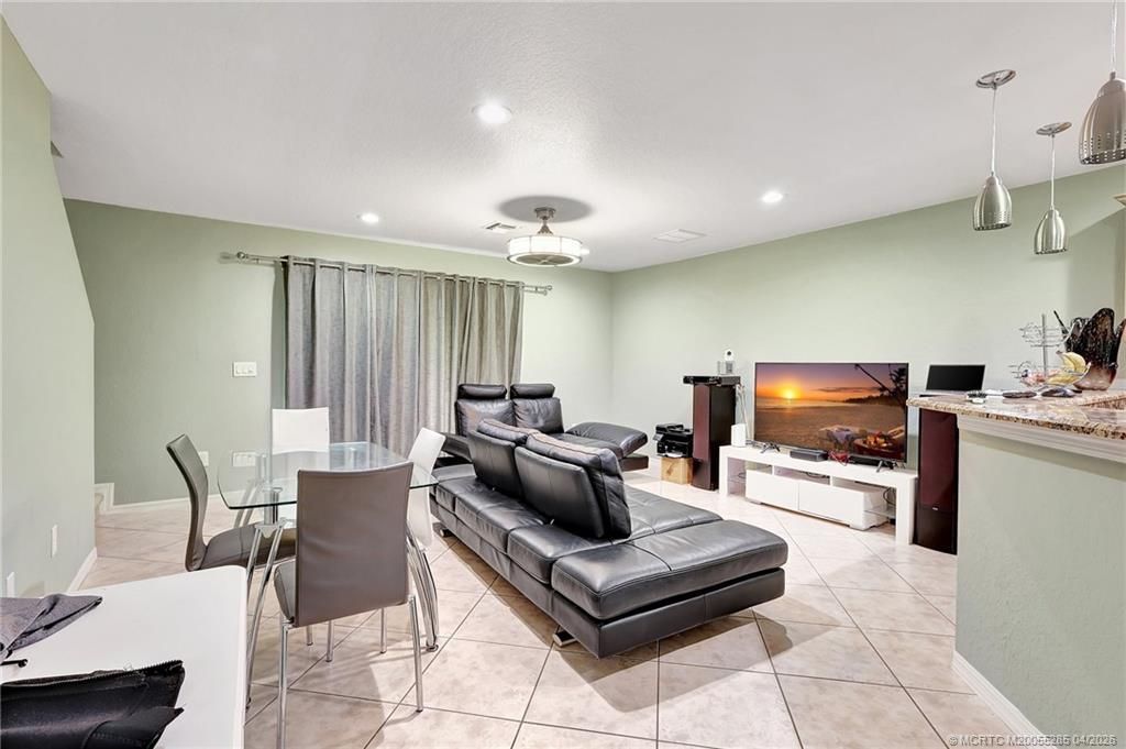 2778 SE Birmingham Drive, Unit 3107, Stuart, FL 34994 Photo