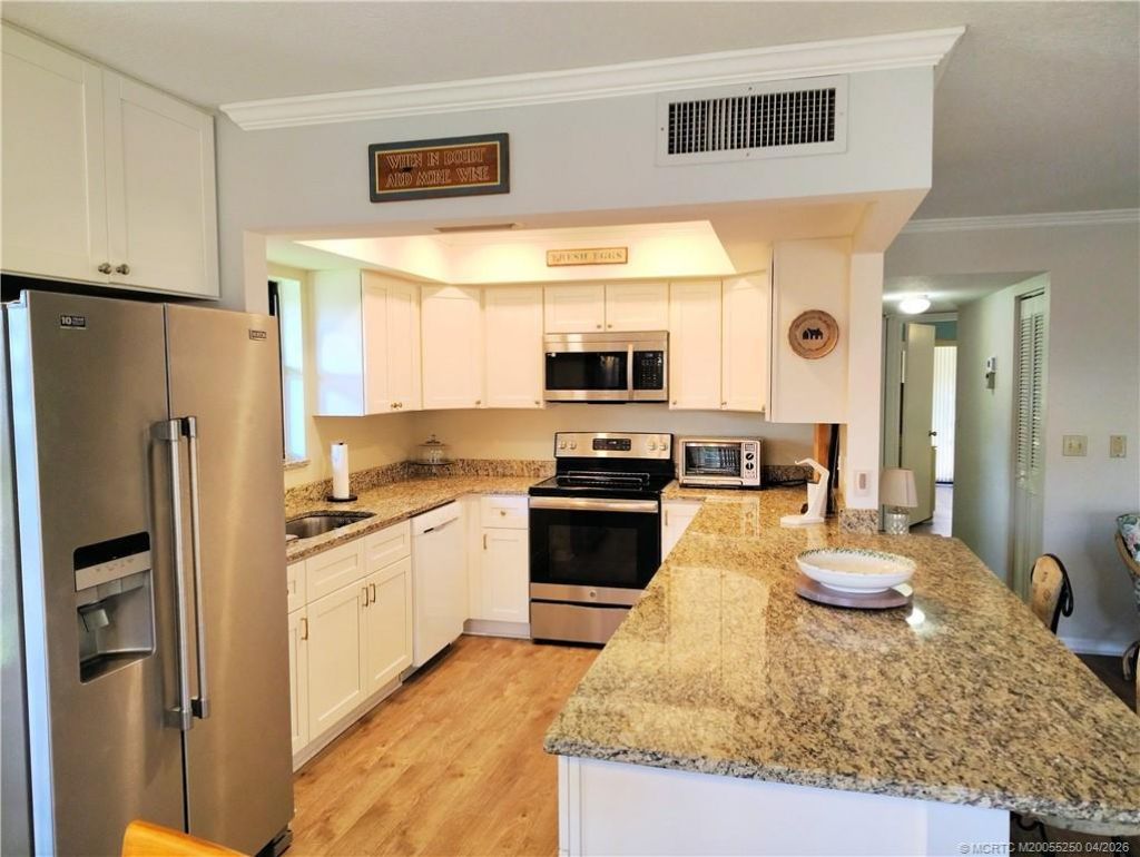 511 SW South River Drive, Unit 207, Stuart, FL 34997 Photo