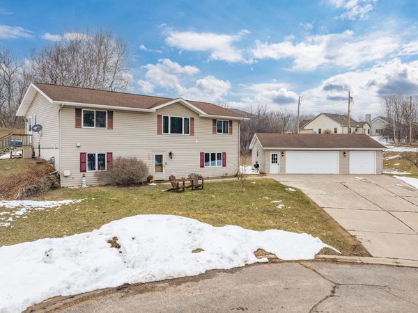 104 Northwest Avenue , Bovey, MN 55709