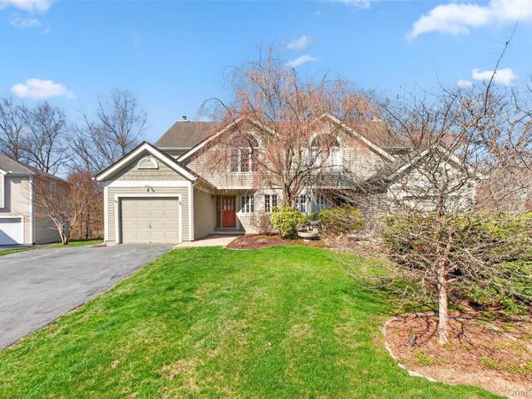 24 Coventry Circle , Mahopac, NY 10541