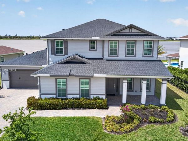 769 Hookline Cir, Loxahatchee, FL 33470