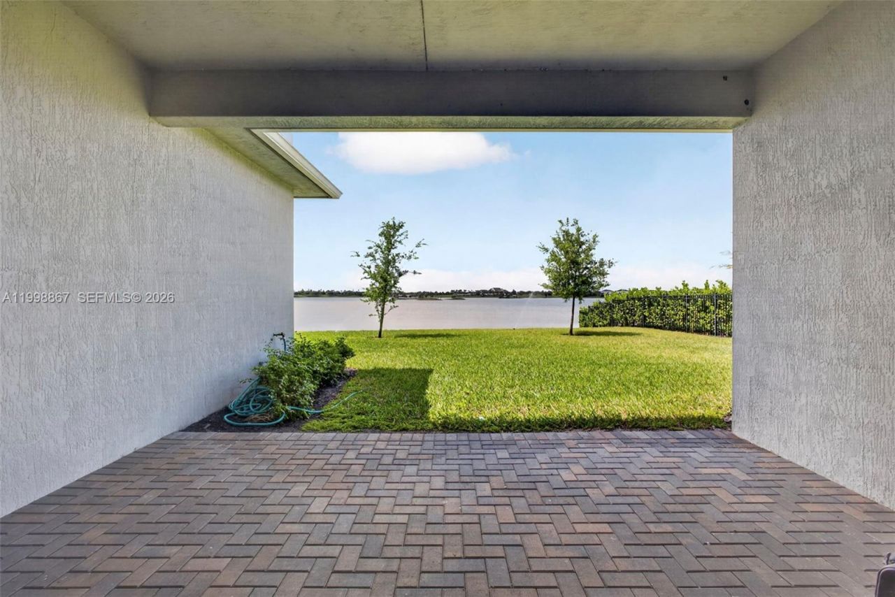 769 Hookline Cir, Loxahatchee, FL 33470 Photo