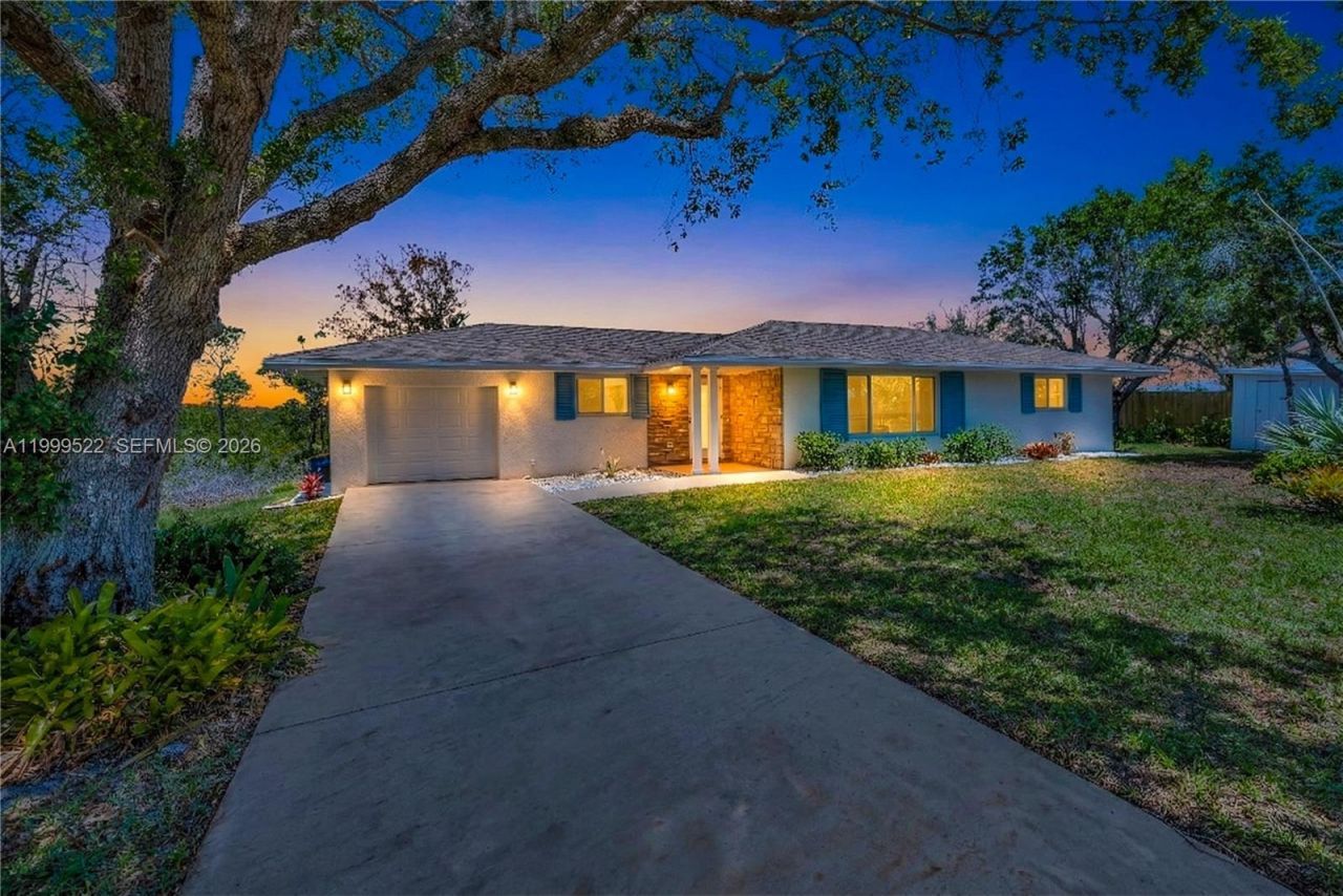 9125 SE Karin St , Hobe Sound, FL 33455 Photo