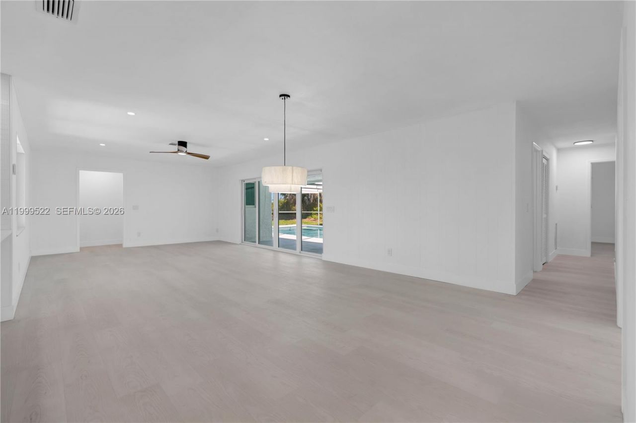 9125 SE Karin St , Hobe Sound, FL 33455 Photo