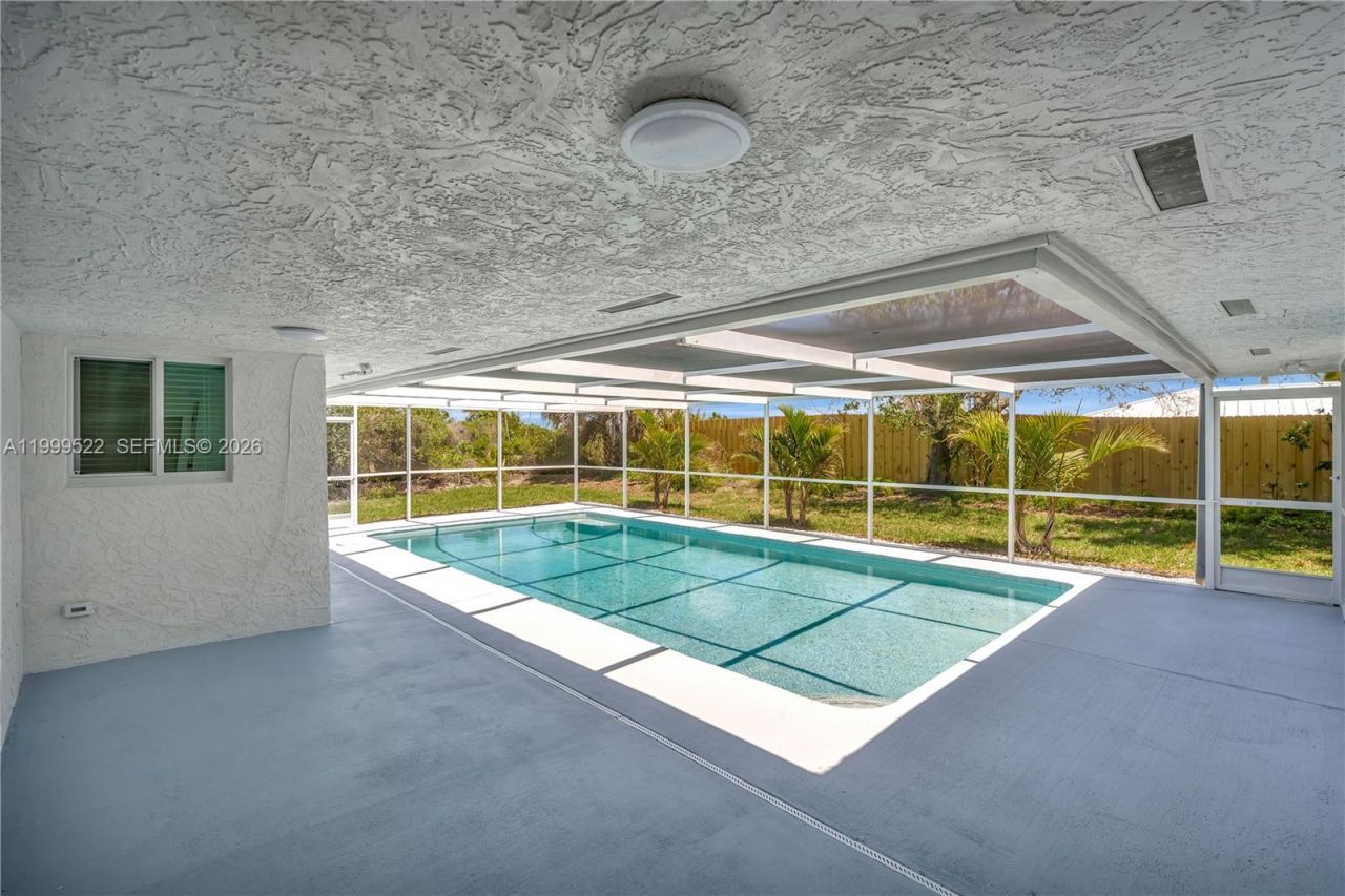 9125 SE Karin St , Hobe Sound, FL 33455 Photo