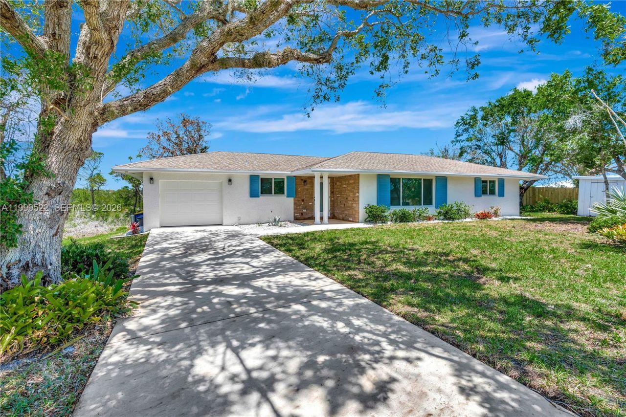 9125 SE Karin St , Hobe Sound, FL 33455 Photo