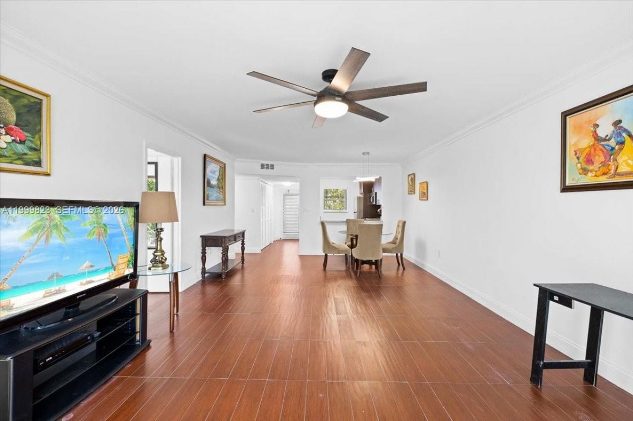 8350 Sands Point Blvd, Unit E303, Tamarac, FL 33321 Photo