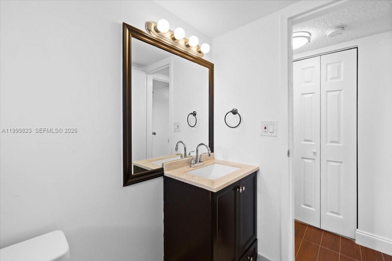 8350 Sands Point Blvd, Unit E303, Tamarac, FL 33321 Photo