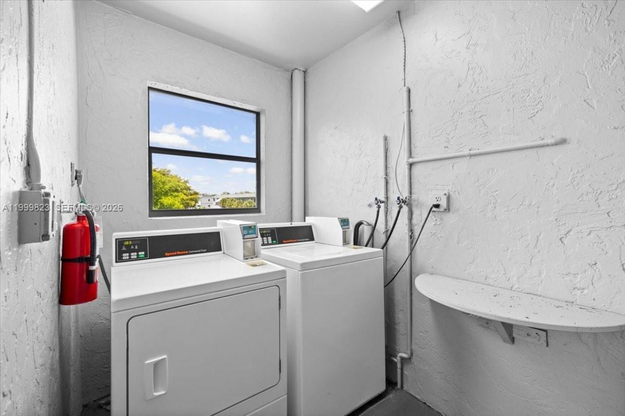 8350 Sands Point Blvd, Unit E303, Tamarac, FL 33321 Photo