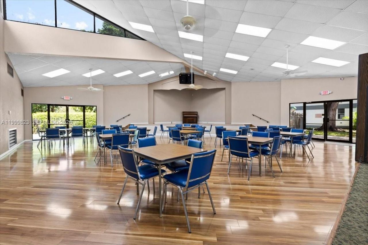 8350 Sands Point Blvd, Unit E303, Tamarac, FL 33321 Photo