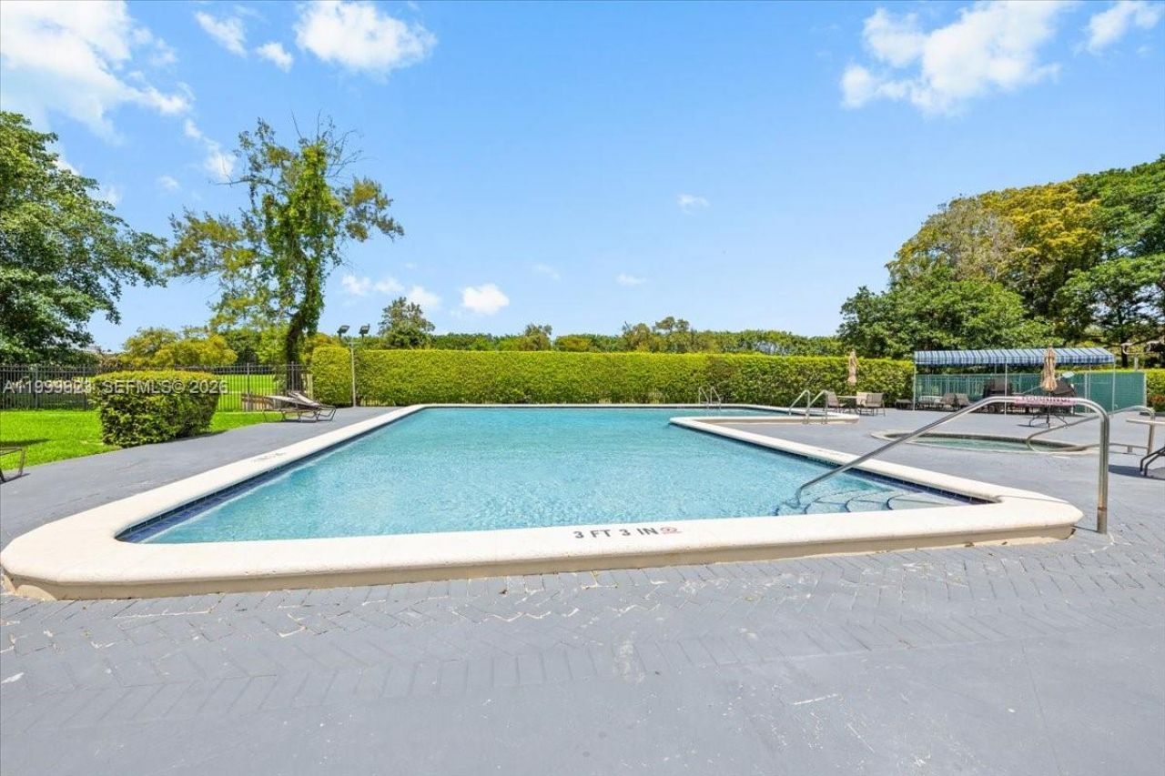 8350 Sands Point Blvd, Unit E303, Tamarac, FL 33321 Photo