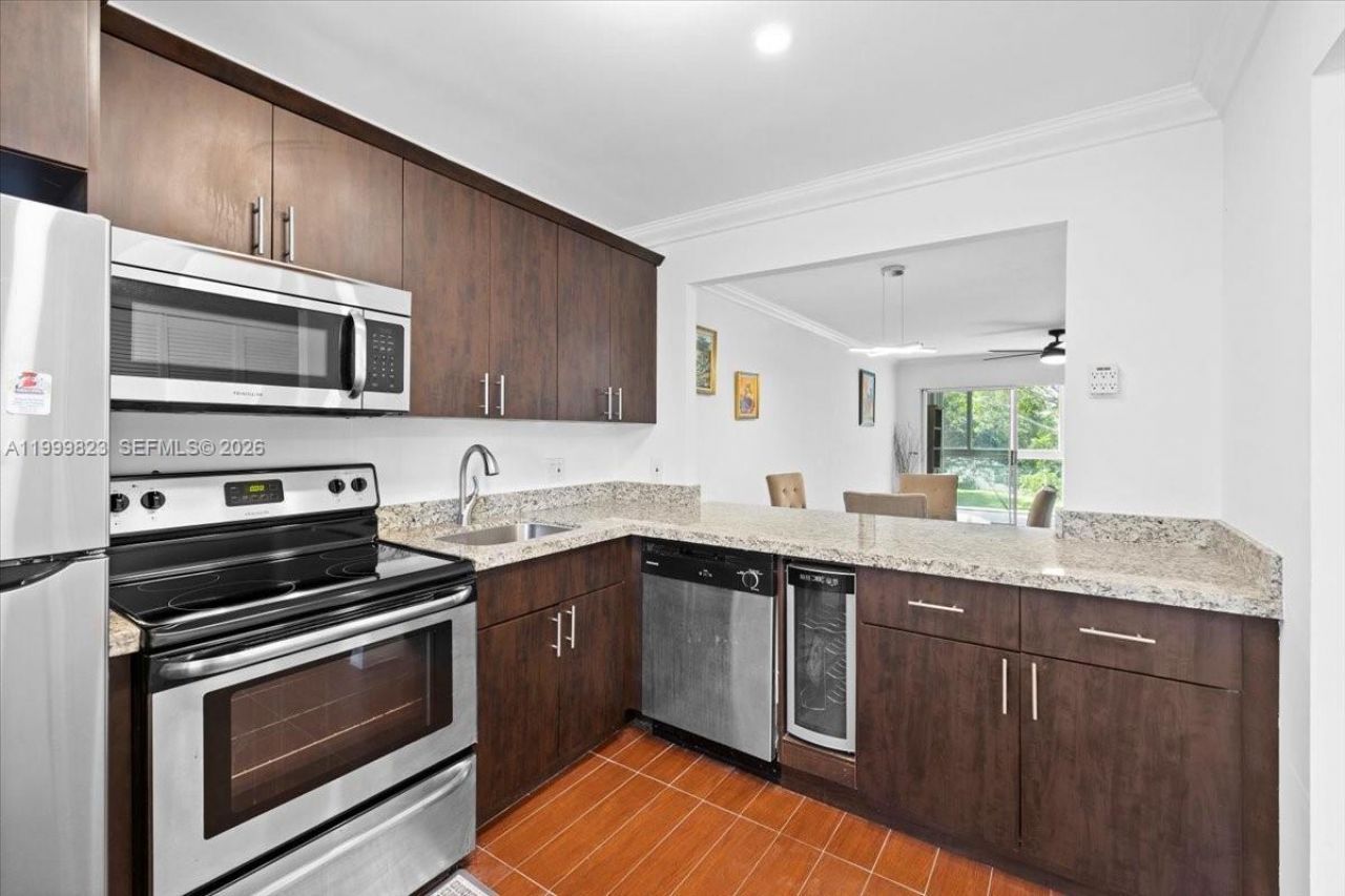 8350 Sands Point Blvd, Unit E303, Tamarac, FL 33321 Photo