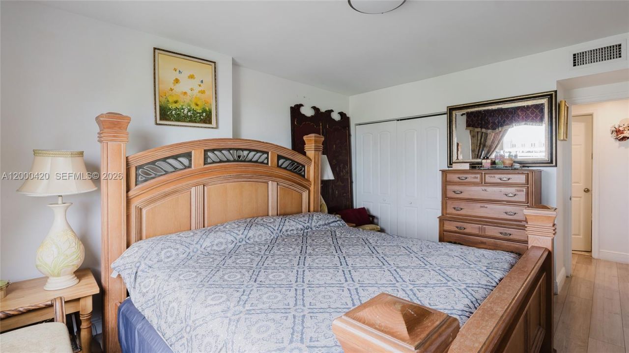 3800 Hillcrest Dr, Unit 411, Hollywood, FL 33021 Photo