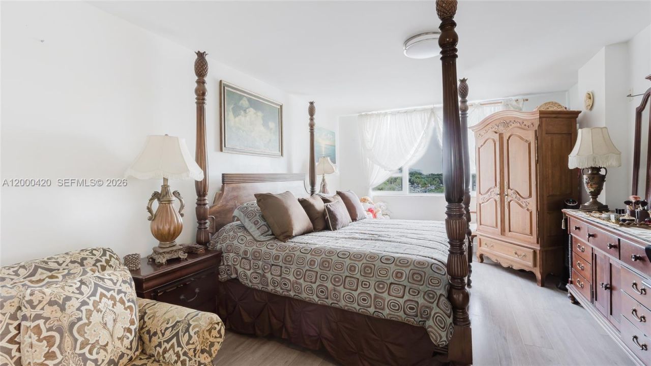 3800 Hillcrest Dr, Unit 411, Hollywood, FL 33021 Photo