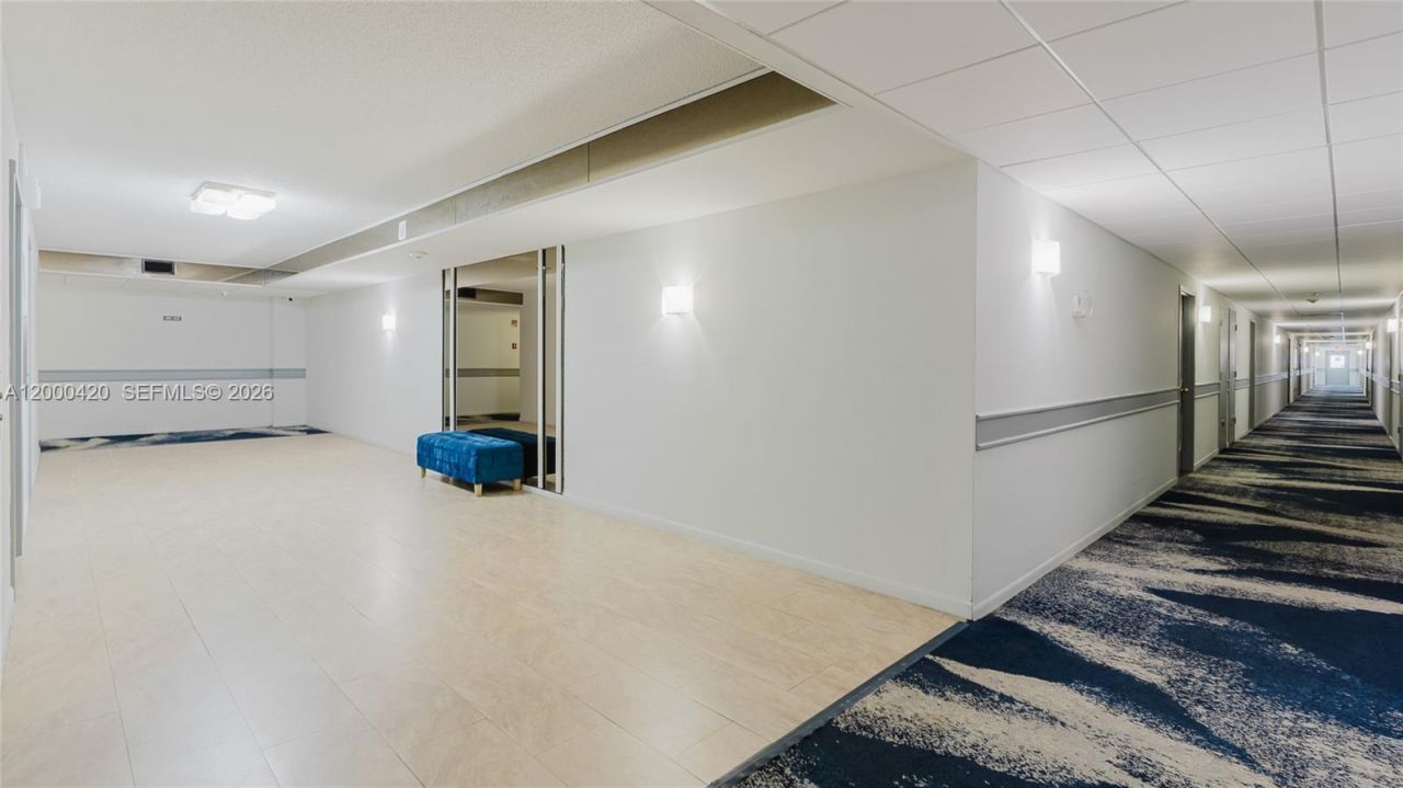 3800 Hillcrest Dr, Unit 411, Hollywood, FL 33021 Photo