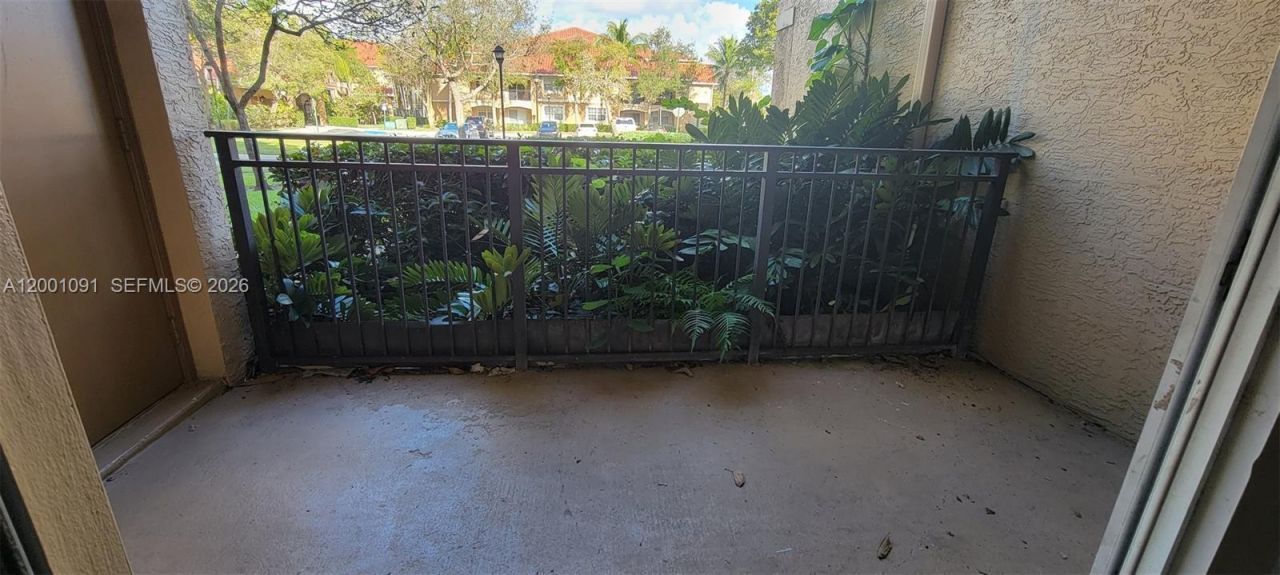 160 SW 117th Ter, Unit 6103, Pembroke Pines, FL 33025 Photo