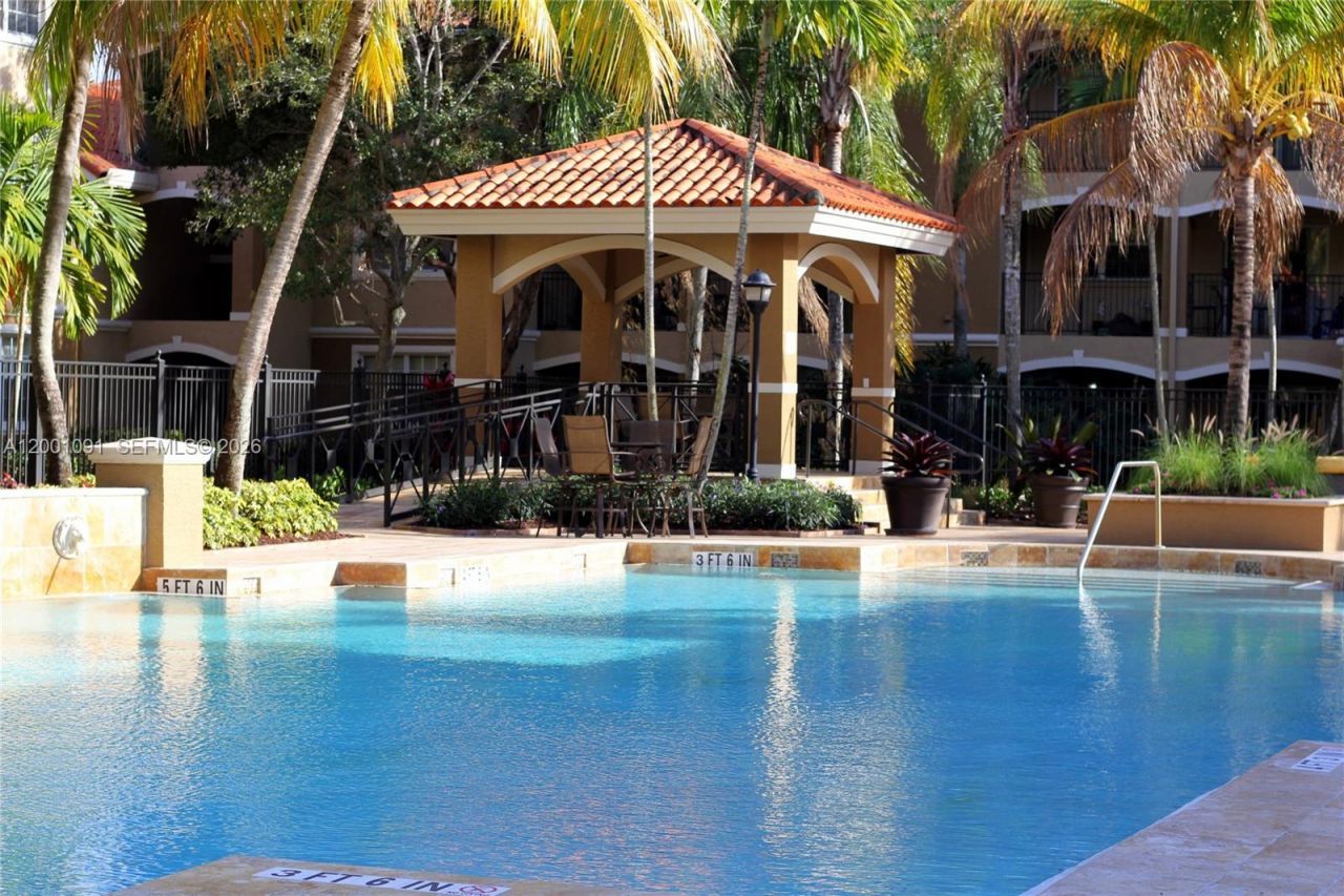 160 SW 117th Ter, Unit 6103, Pembroke Pines, FL 33025 Photo