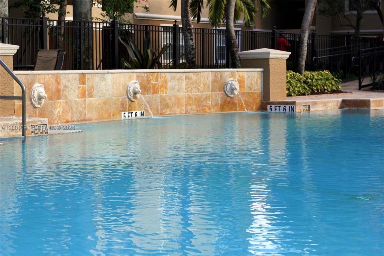 160 SW 117th Ter, Unit 6103, Pembroke Pines, FL 33025 Photo