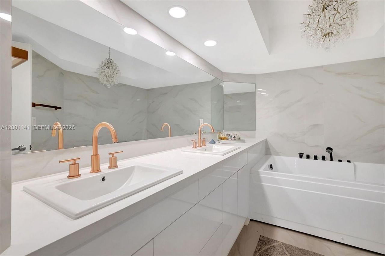 16485 Collins Ave, Unit 932, Sunny Isles Beach, FL 33160 Photo