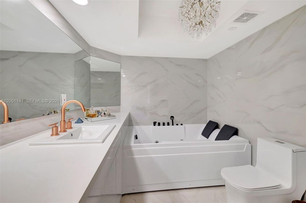 16485 Collins Ave, Unit 932, Sunny Isles Beach, FL 33160 Photo