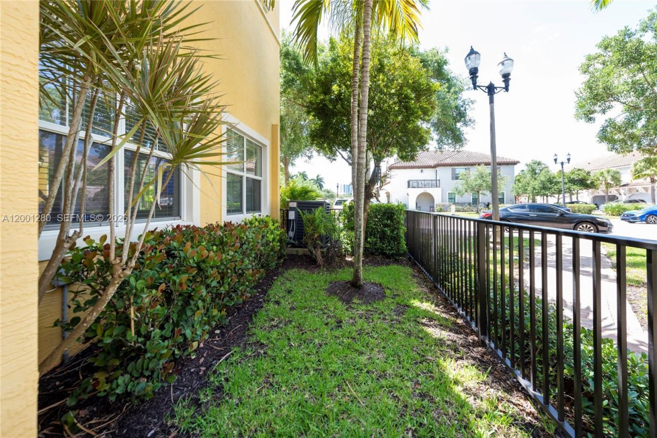 3301 NW 125th Ave, Sunrise, FL 33323 Photo