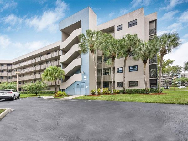 1001 Colony Point Cir , Unit 503, Pembroke Pines, FL 33026