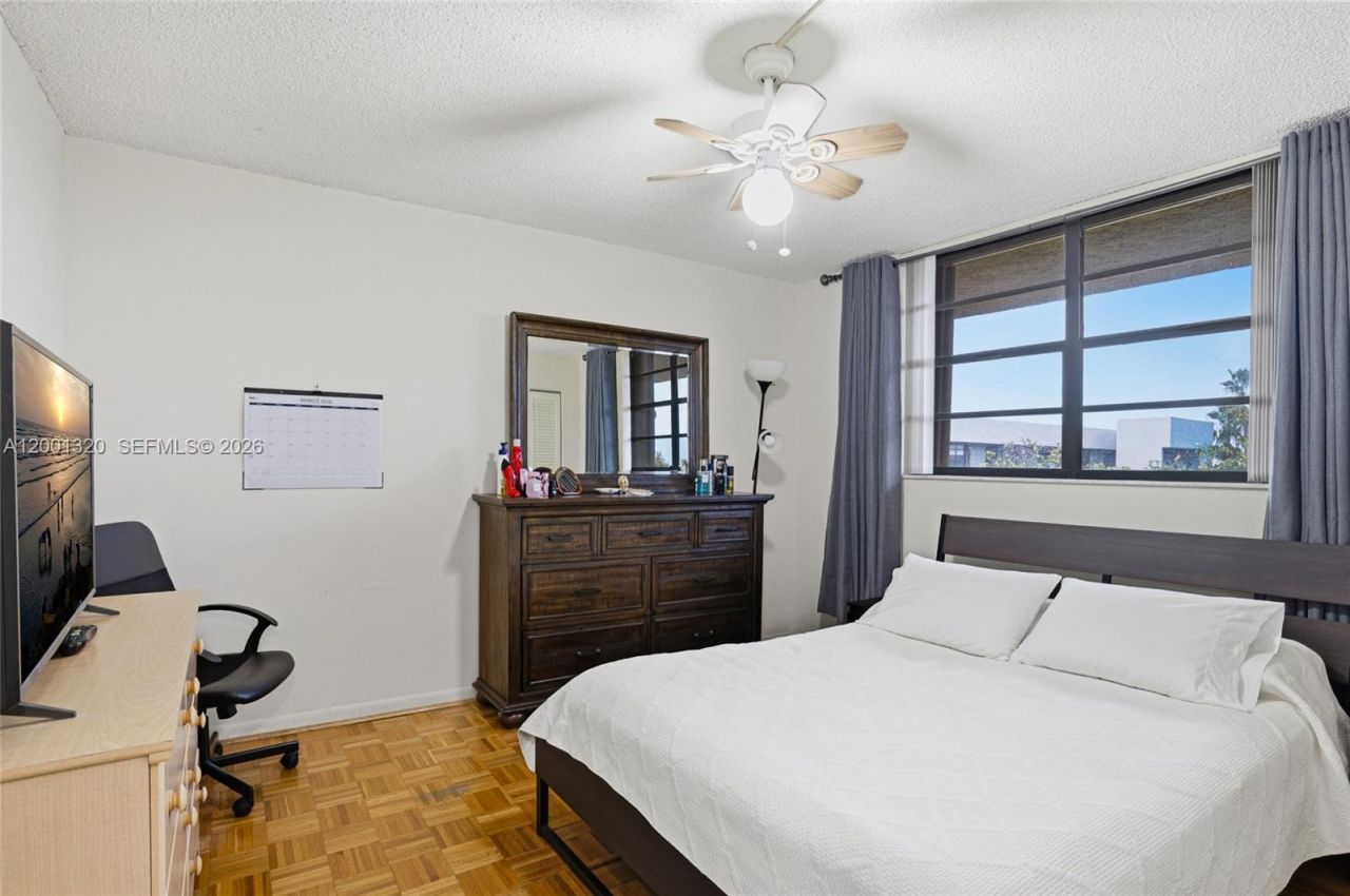 1001 Colony Point Cir, Unit 503, Pembroke Pines, FL 33026 Photo