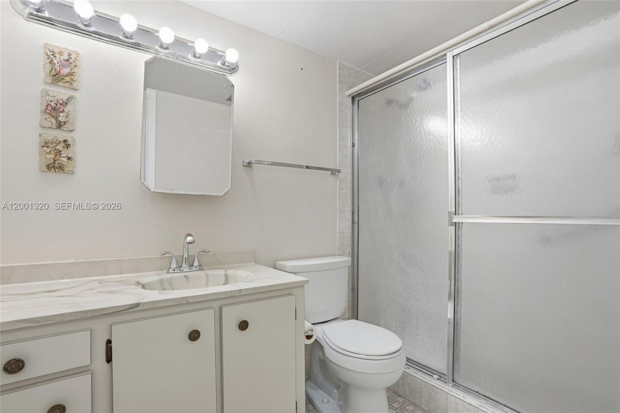1001 Colony Point Cir, Unit 503, Pembroke Pines, FL 33026 Photo