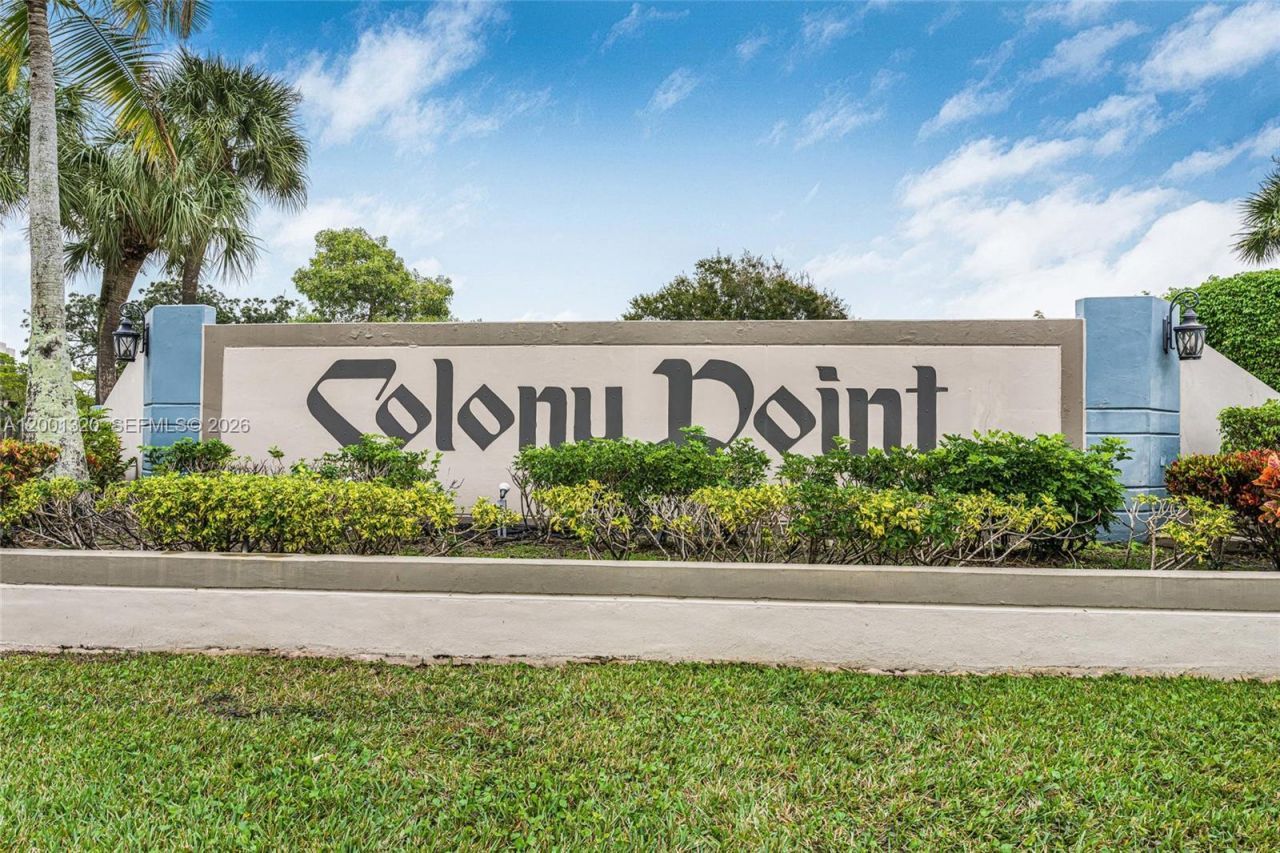 1001 Colony Point Cir, Unit 503, Pembroke Pines, FL 33026 Photo