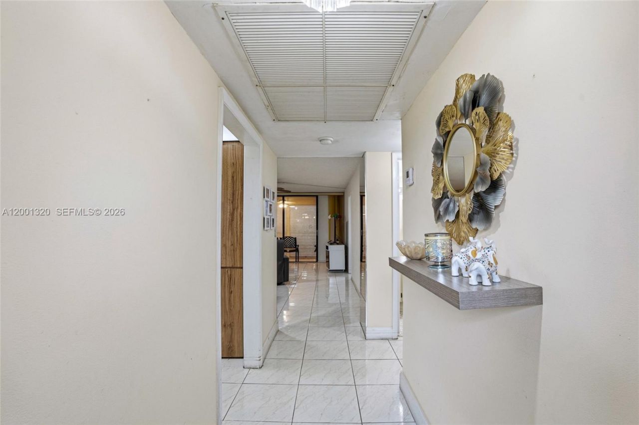 1001 Colony Point Cir, Unit 503, Pembroke Pines, FL 33026 Photo