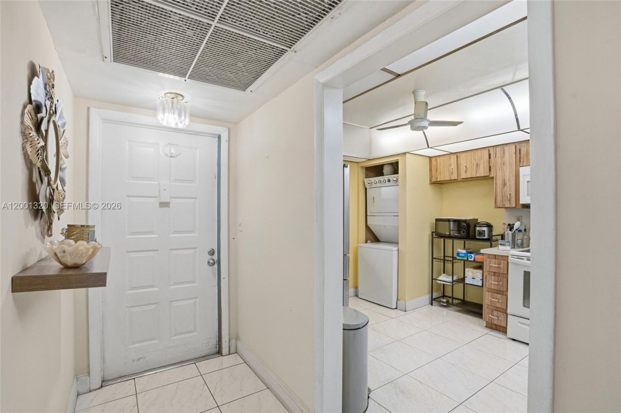 1001 Colony Point Cir, Unit 503, Pembroke Pines, FL 33026 Photo