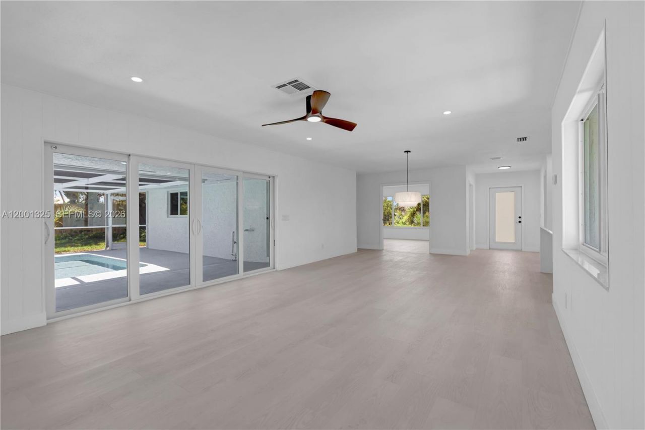 9125 SE Karin St, Hobe Sound, FL 33455 Photo