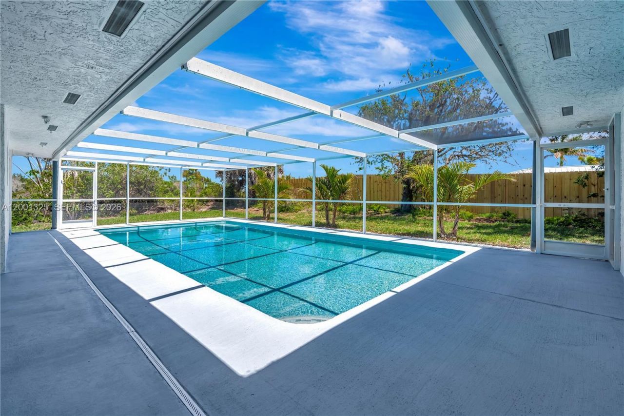 9125 SE Karin St, Hobe Sound, FL 33455 Photo