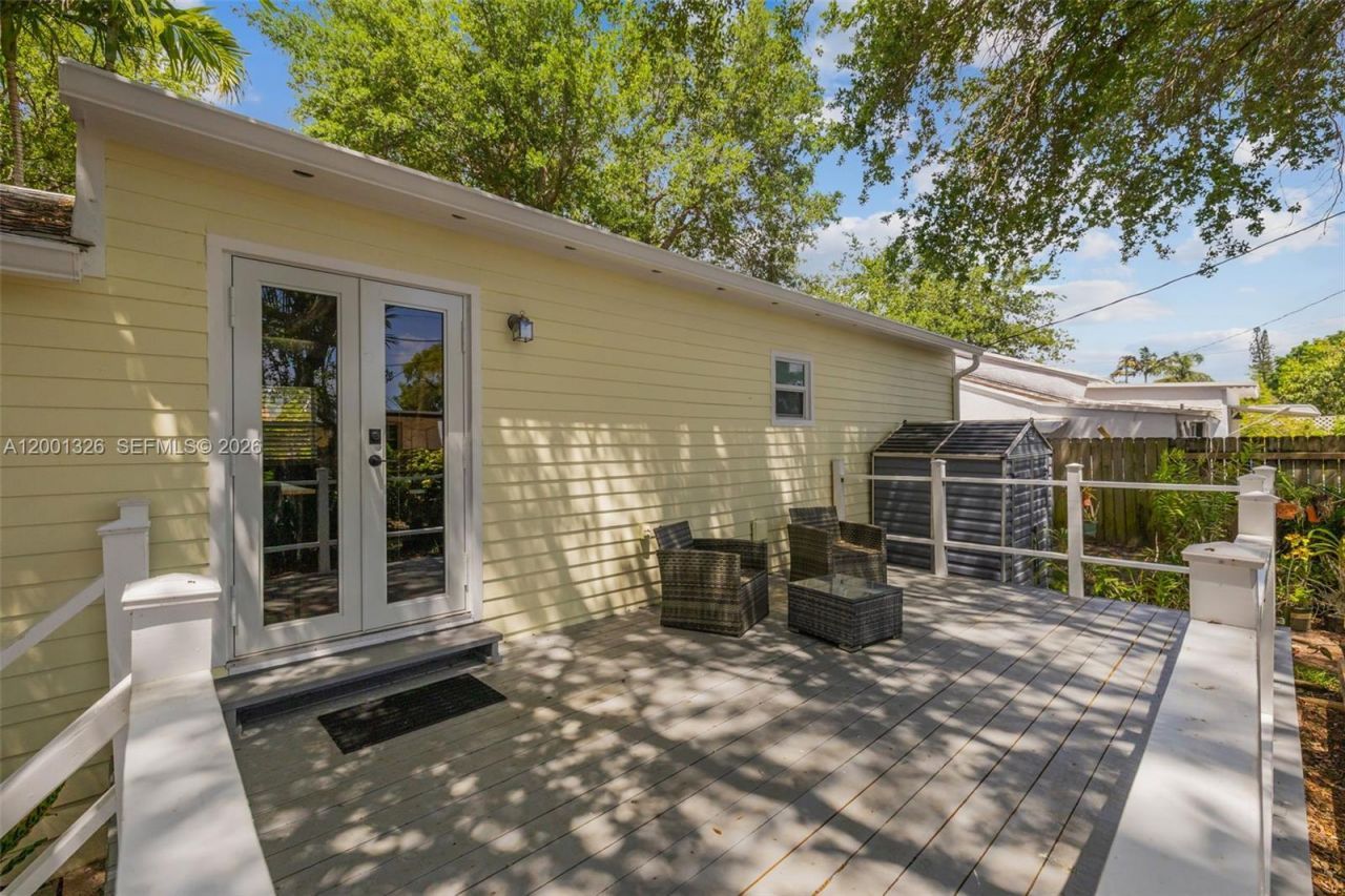 6382 SW 38th St, Miami, FL 33155 Photo