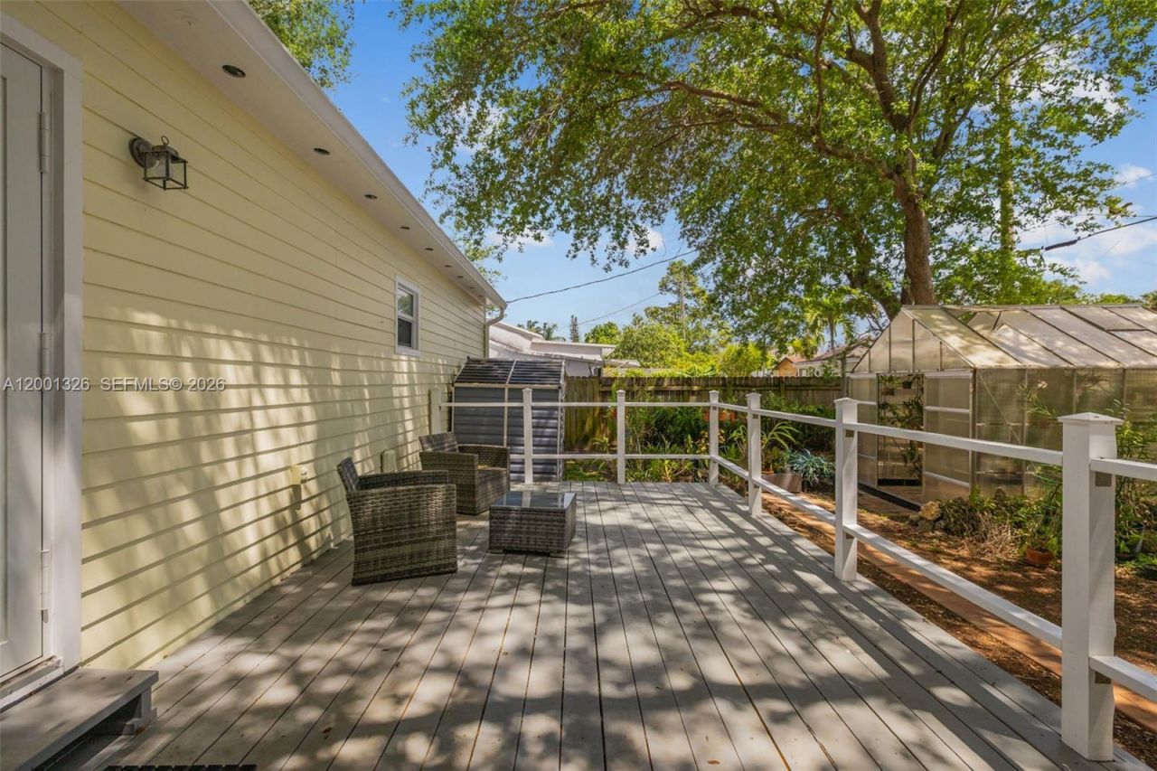 6382 SW 38th St, Miami, FL 33155 Photo