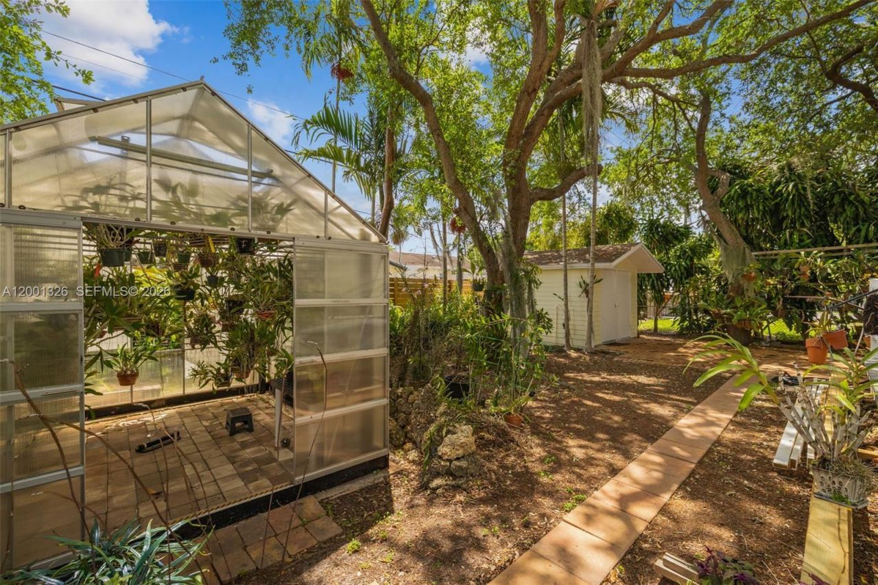 6382 SW 38th St, Miami, FL 33155 Photo