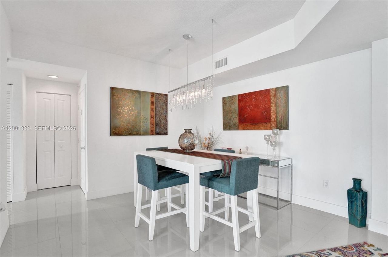 7900 Harbor Island Dr, Unit 704, North Bay Village, FL 33141 Photo