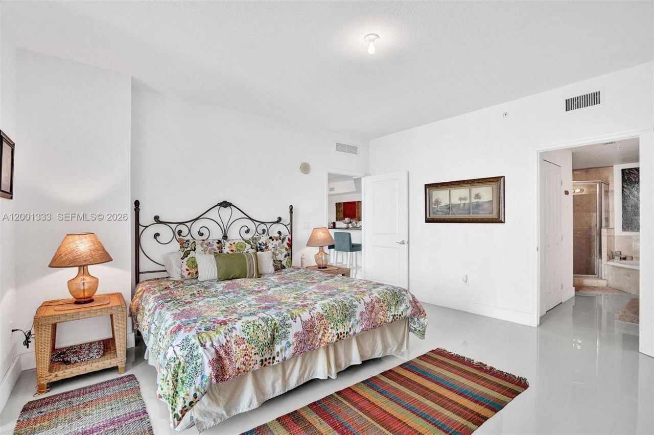 7900 Harbor Island Dr, Unit 704, North Bay Village, FL 33141 Photo