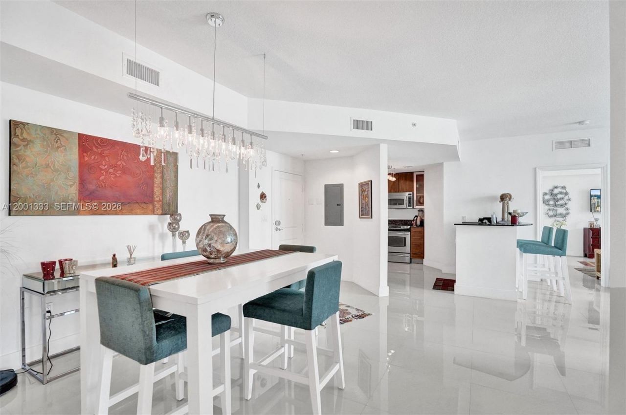 7900 Harbor Island Dr, Unit 704, North Bay Village, FL 33141 Photo