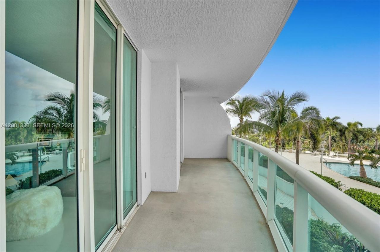 7900 Harbor Island Dr, Unit 704, North Bay Village, FL 33141 Photo
